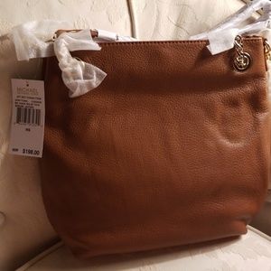 Michael Kors Jet Set Medium Chain Shoulder Tote